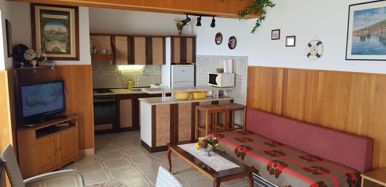 Apartments By The Sea Pisak, Omis - 1018 ภายนอก รูปภาพ